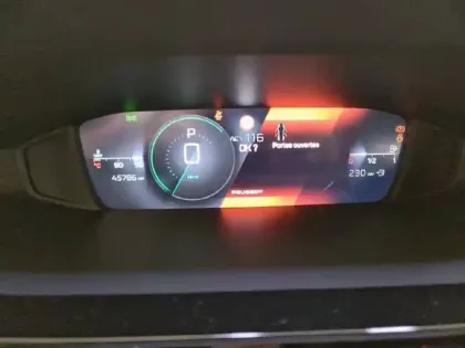 Photo 29 Peugeot 308  PureTech 130ch S&S EAT8