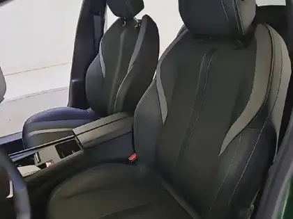 Photo 30 Peugeot 308  PureTech 130ch S&S EAT8