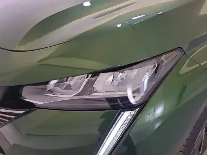 Photo 35 Peugeot 308  PureTech 130ch S&S EAT8