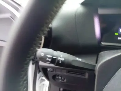 Photo 18 Citroën C4  Hybride 136 e-DCS6