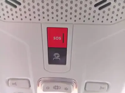 Photo 24 Citroën C4  Hybride 136 e-DCS6