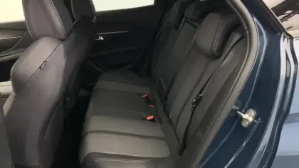 Photo 21 Peugeot 3008  Hybrid 136 e-DCS6 Allure Pack