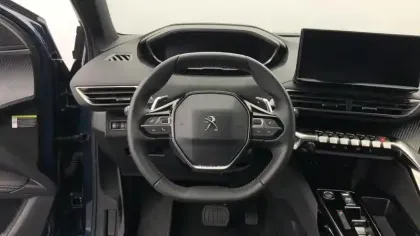 Photo 11 Peugeot 3008  Hybrid 136 e-DCS6 Allure Pack