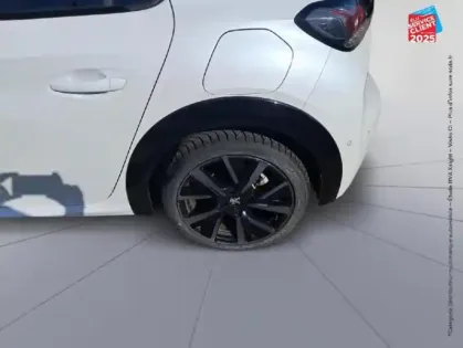 Photo 9 Peugeot 208  1.2 PureTech 130ch S&S GT Pack EAT8