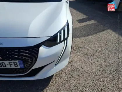 Photo 12 Peugeot 208  1.2 PureTech 130ch S&S GT Pack EAT8