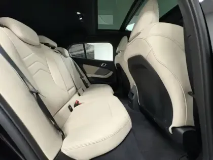 Photo 11 BMW Serie 1 Série 1 120A 170ch M Sport DKG7