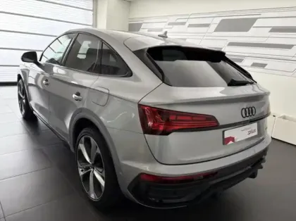 Photo 8 Audi Q5  Sportback 55 TFSI e 367ch S line quattro S tronic 7