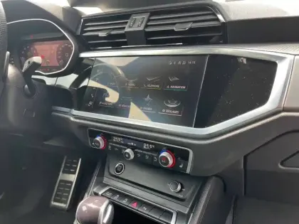 Photo 57 Audi Q3  35 TFSI 150 ch S tronic 7