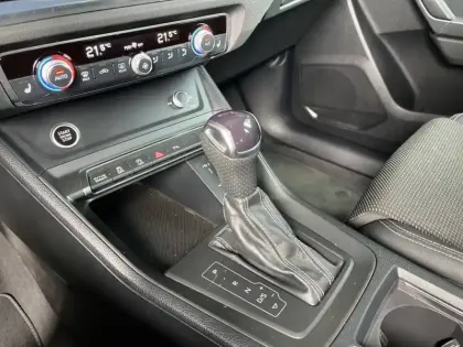 Photo 79 Audi Q3  35 TFSI 150 ch S tronic 7