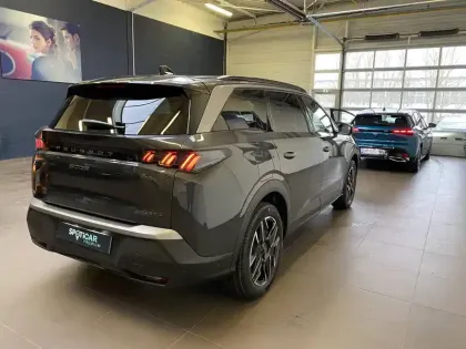 Photo 29 Peugeot 5008  Hybrid 136 e-DCS6