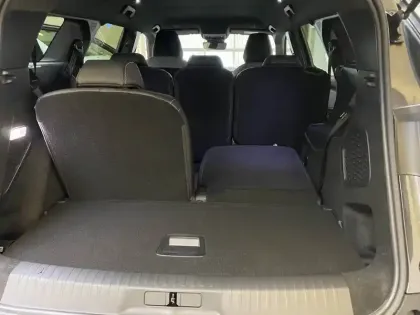 Photo 41 Peugeot 5008  Hybrid 136 e-DCS6