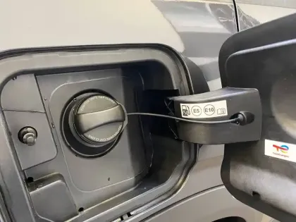 Photo 45 Peugeot 5008  Hybrid 136 e-DCS6