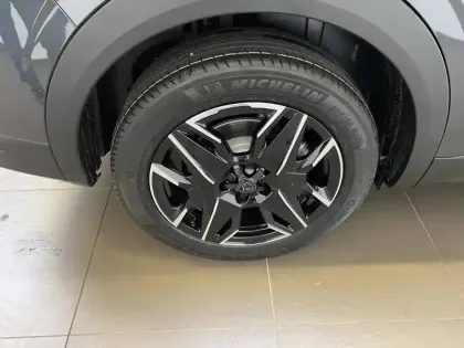 Photo 44 Peugeot 5008  Hybrid 136 e-DCS6