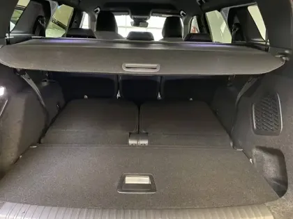 Photo 43 Peugeot 5008  Hybrid 136 e-DCS6