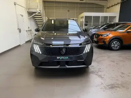 Photo 24 Peugeot 5008  Hybrid 136 e-DCS6