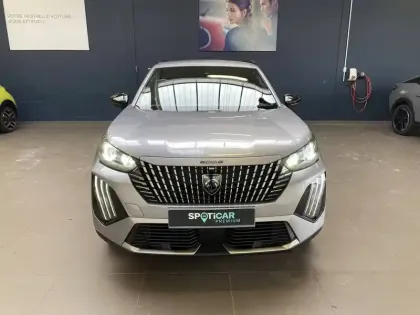 Photo 1 Peugeot 2008  Hybrid 136 e-DCS6