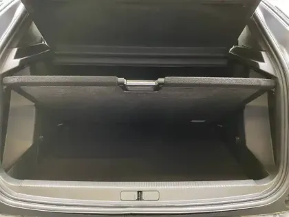 Photo 23 Peugeot 2008  Hybrid 136 e-DCS6