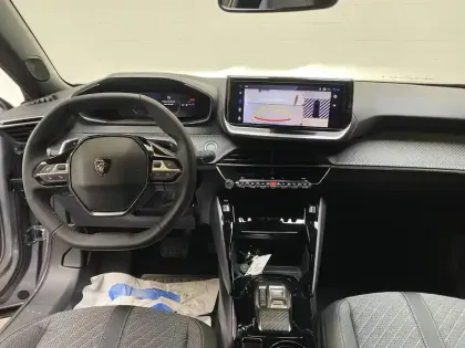 Photo 47 Peugeot 2008  Hybrid 136 e-DCS6