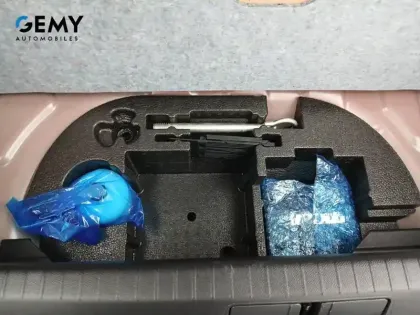 Photo 44 Peugeot 208  Electrique 50 kWh 136ch