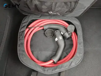 Photo 43 Peugeot 208  Electrique 50 kWh 136ch