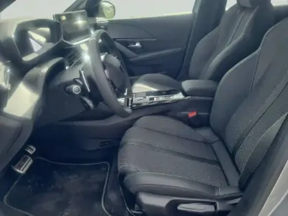 Photo 10 Peugeot 208  Hybrid 100 e-DCS6