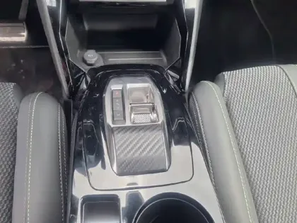 Photo 13 Peugeot 208  Hybrid 100 e-DCS6