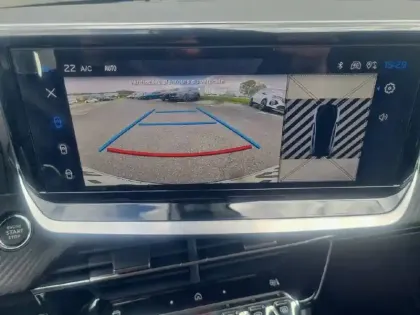 Photo 20 Peugeot 208  Hybrid 100 e-DCS6