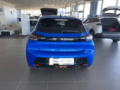 Photo 5 Peugeot 208  Hybrid 136 e-DCS6