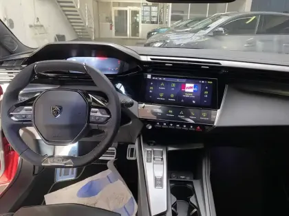 Photo 39 Peugeot 308  Hybrid 136 e-DCS6