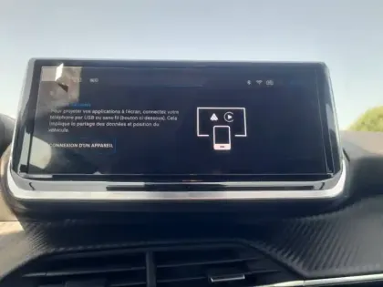 Photo 43 Peugeot 208  Hybrid 100 e-DCS6