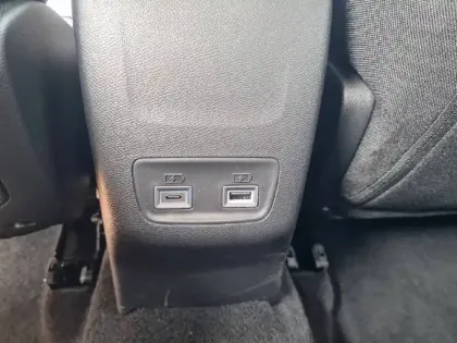 Photo 36 Peugeot 208  Hybrid 100 e-DCS6