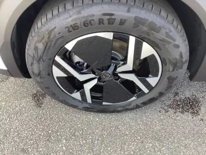 Photo 35 Peugeot 2008  Hybrid 145 e-DCS6