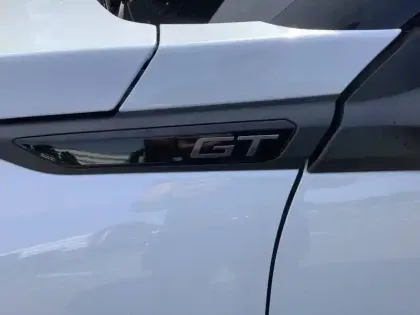 Photo 37 Peugeot 2008  Hybrid 145 e-DCS6