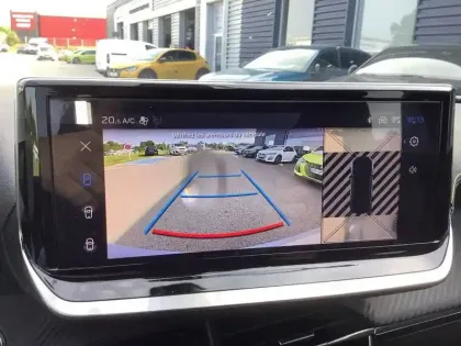 Photo 44 Peugeot 2008  Hybrid 145 e-DCS6