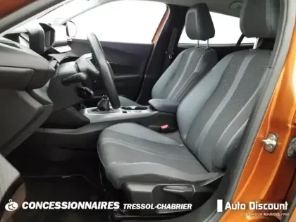 Photo 8 Peugeot 2008  BlueHDi 100 S&S BVM6 Allure