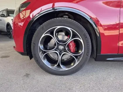 Photo 6 Alfa Romeo Stelvio  2.2 Diesel 160ch Veloce AT8