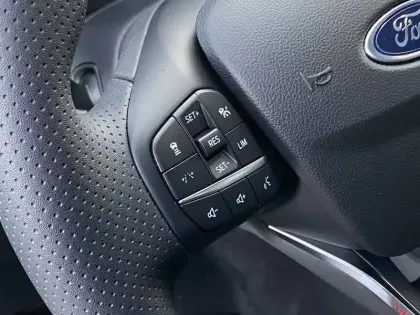 Photo 62 Ford Kuga  2.5 Duratec 180 ch FlexiFuel FHEV E85 Powershift