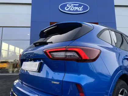 Photo 71 Ford Kuga  2.5 Duratec 180 ch FlexiFuel FHEV E85 Powershift