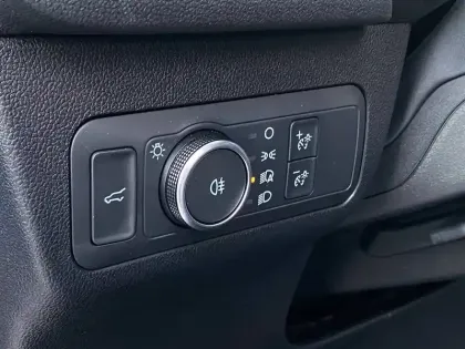 Photo 61 Ford Kuga  2.5 Duratec 180 ch FlexiFuel FHEV E85 Powershift