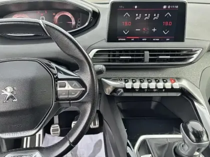 Photo 21 Peugeot 3008 Gén. II Ph1 GT Line 5