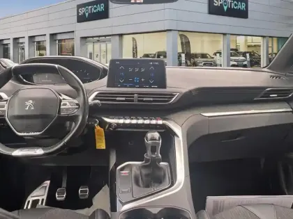 Photo 7 Peugeot 3008  1.2 Puretech 130ch S&S BVM6 GT Line
