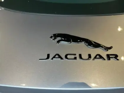 Photo 28 Jaguar F-Type Gén. I Ph3 R-Dynamic Black 2