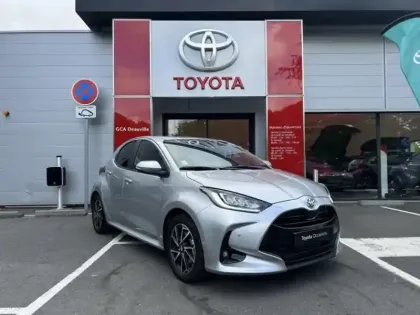 Photo 2 Toyota Yaris  116h Design 5p MY22