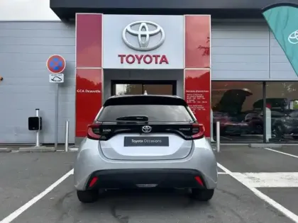 Photo 4 Toyota Yaris  116h Design 5p MY22