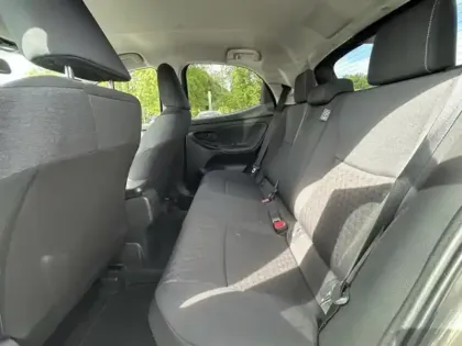 Photo 11 Toyota Yaris  116h Design 5p MY22