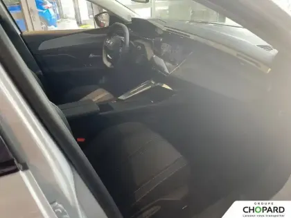 Photo 17 Peugeot 308  Hybrid 136 e-DCS6