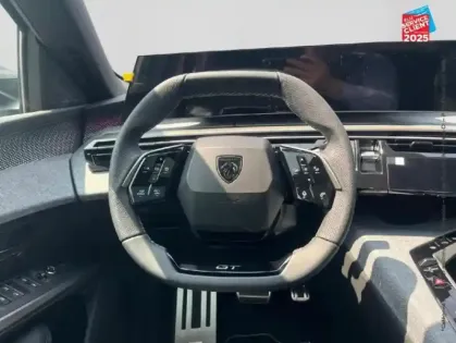 Photo 11 Peugeot 3008  1.2 Hybrid 145ch GT e-DCS6