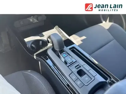 Photo 12 Toyota Prius  Hybride Rechargeable 223ch