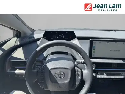 Photo 11 Toyota Prius  Hybride Rechargeable 223ch