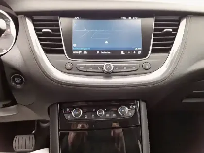 Photo 13 Opel Grandland X  Hybrid 225 ch BVA8